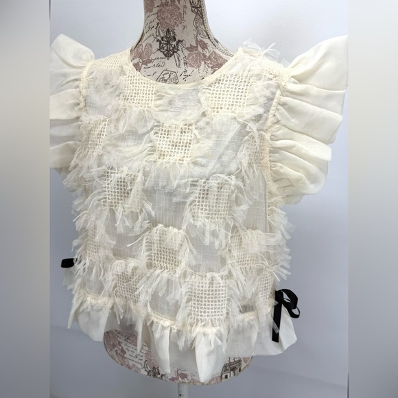 &MERCI Elegant Ivory Ruffle Blouse size L - Picture 9 of 15